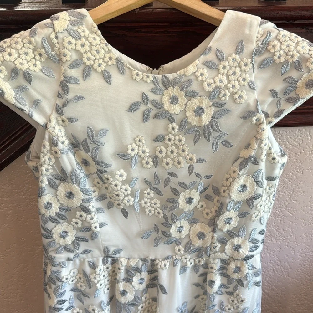 Dress the Population Size Medium Sheer White & Silvery Floral Mini Dress Bridal - Picture 4 of 7
